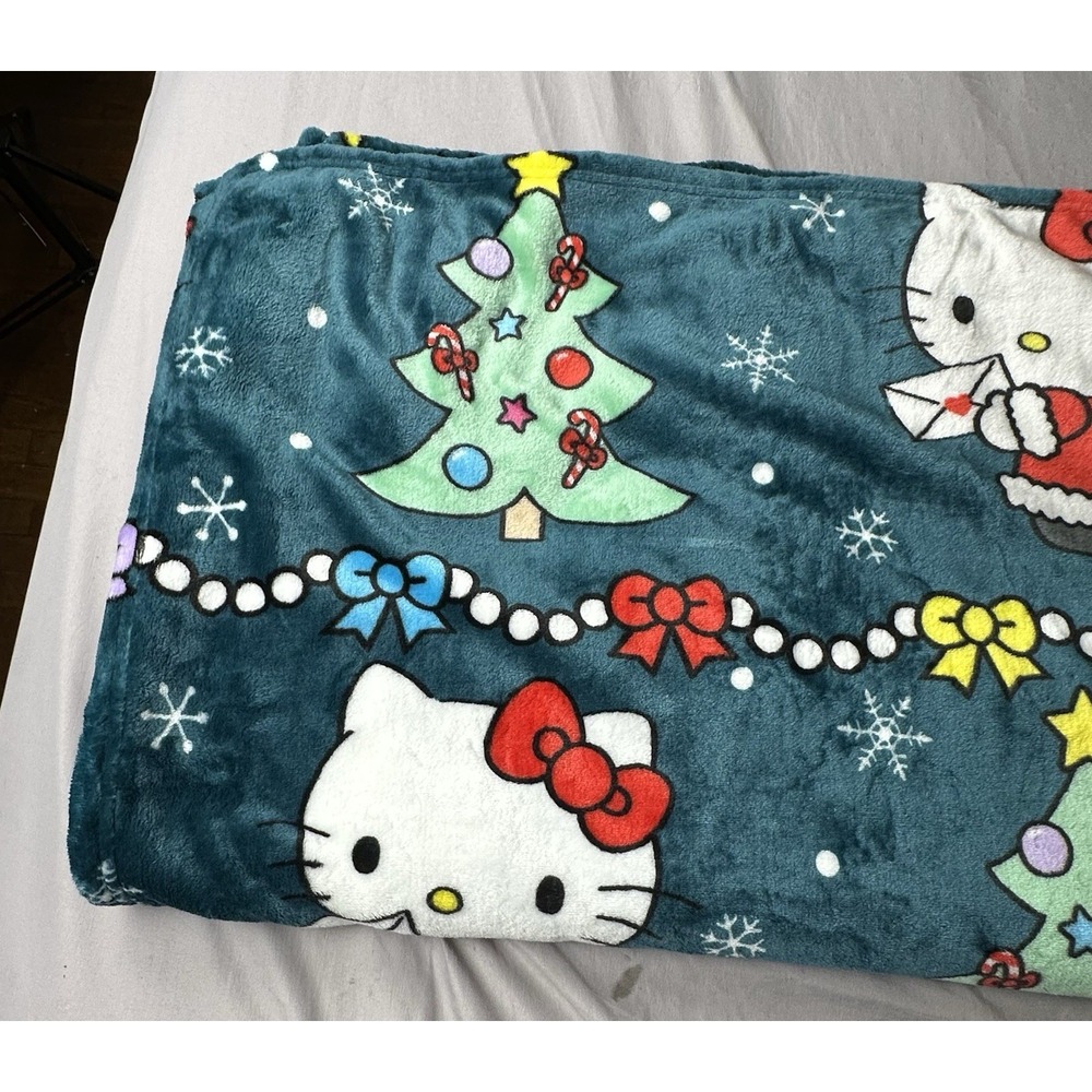 Hello Kitty Christmas &Valentines Throw Blanket Bundle Set of 6 Sanrio Pink Teal - Picture 2 of 16